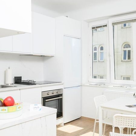 Hideaway Favoriten Wina Bagian luar foto