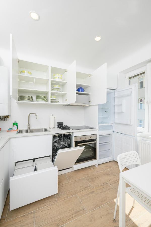 Hideaway Favoriten Wina Bagian luar foto